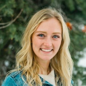 Meet your Posher, Emily